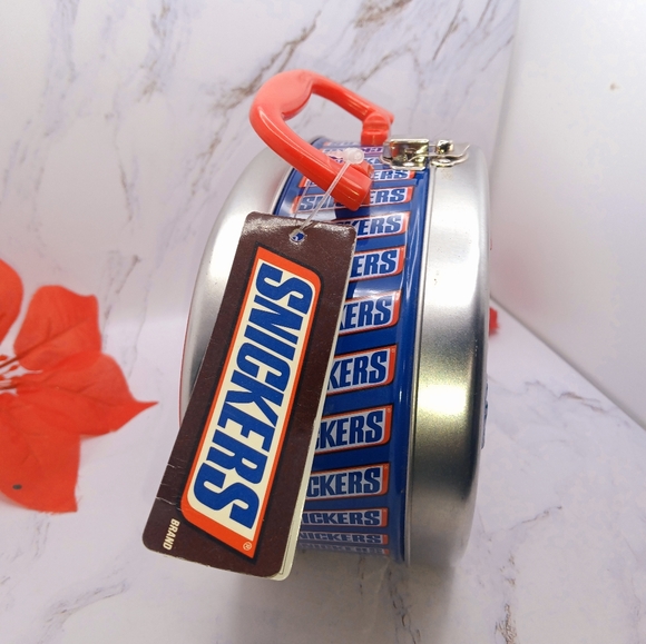 Snickers Tan Can & Candy container - Picture 5 of 10
